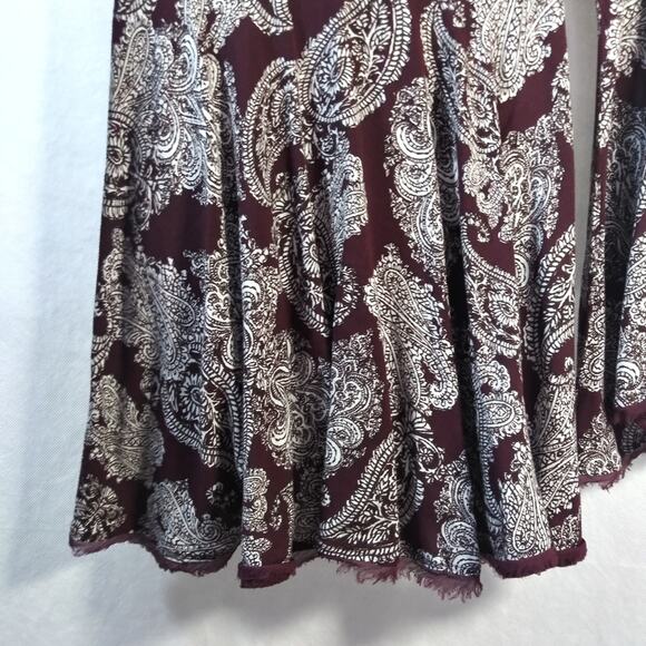 UO Urban Outfitters Ecote Sascha Bell Sleeve Paisley Red Dress Size Small - Picture 4 of 11